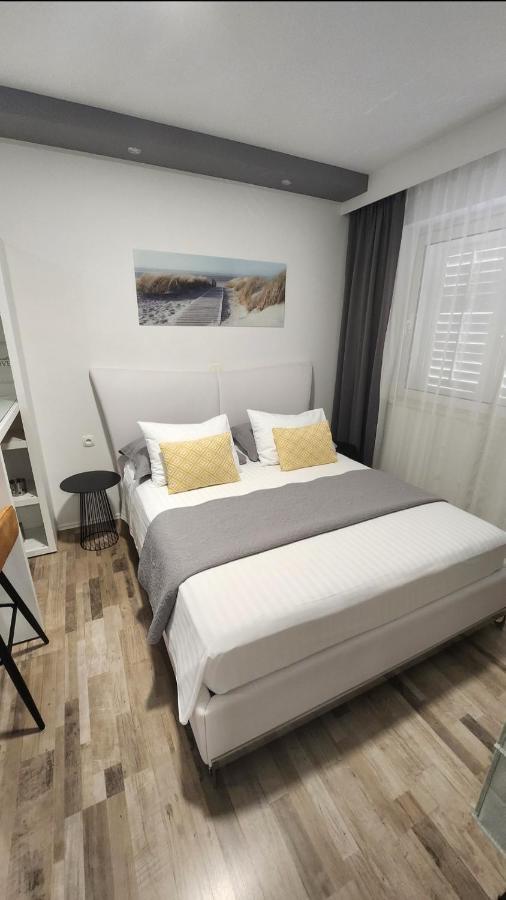 Apartments Ella Makarska Szoba fotó